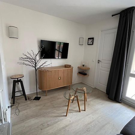 Beautiful Flat With Swimming Pool Tennis Court And Private Car Parking 109 Le Touquet Exteriör bild