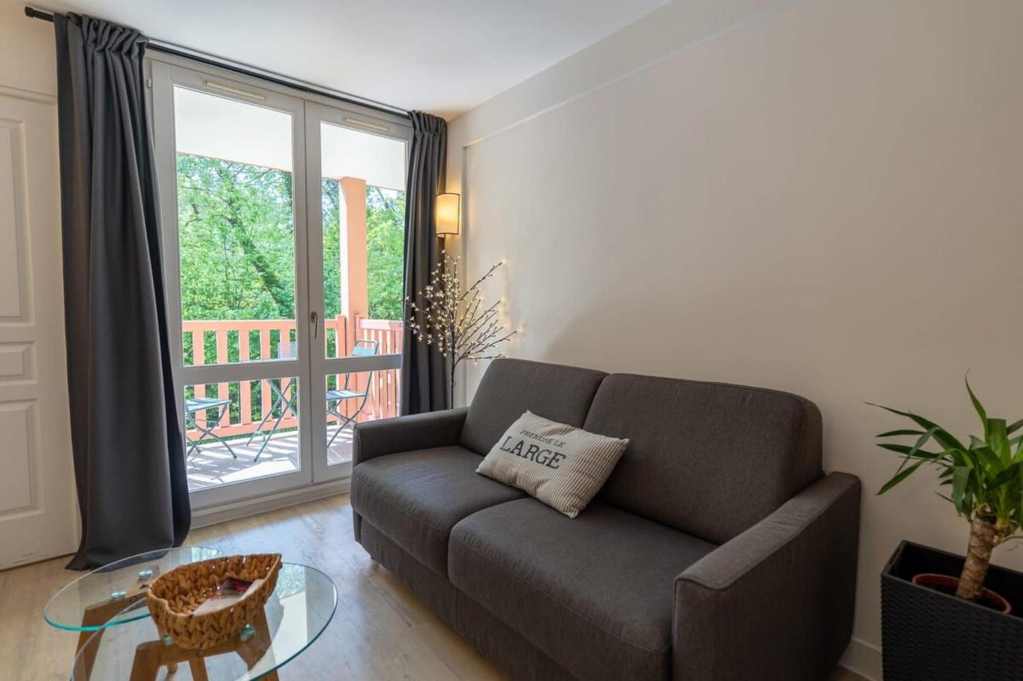 Beautiful Flat With Swimming Pool Tennis Court And Private Car Parking 109 Le Touquet Exteriör bild